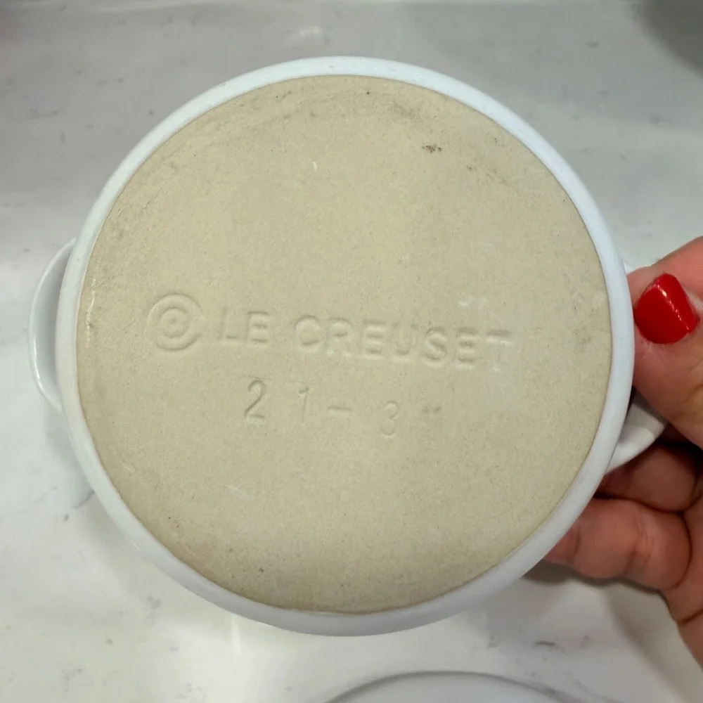 Le Creuset White Daisy Embossed Mini Cocotte Stoneware Flower Relief Round Lid